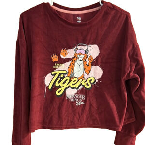 Justice size large top (small crack as pictured) sleep